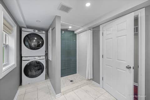 Tiny photo for 336 Orchard Terrace, Roselle, IL 60172 (MLS # 12697110)