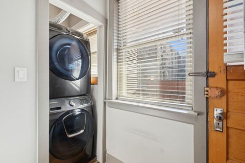 Tiny photo for 1521 W Edgewater Avenue #1E, Chicago, IL 60660 (MLS # 12541936)