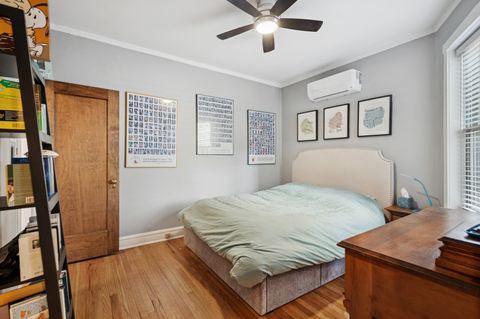 Tiny photo for 1521 W Edgewater Avenue #1E, Chicago, IL 60660 (MLS # 12541936)