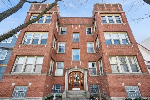 1521 W Edgewater Avenue 1E Chicago IL 60660