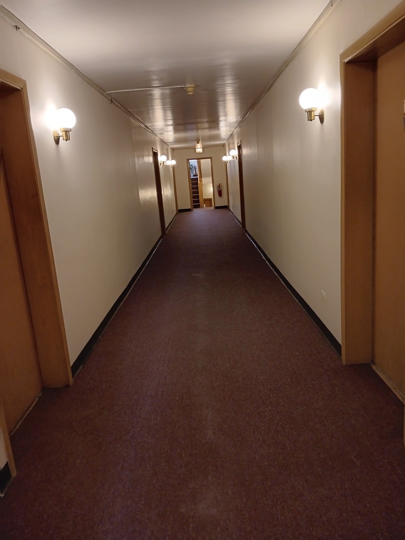 420 S Kenilworth Avenue 18