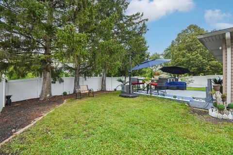 Tiny photo for 1860 Burr Ridge Drive, Hoffman Estates, IL 60192 (MLS # 12464004)
