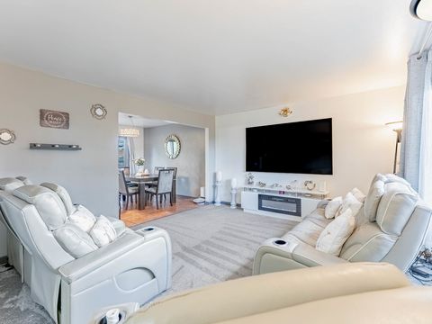 Tiny photo for 921 N Grace Street, Lombard, IL 60148 (MLS # 12548466)