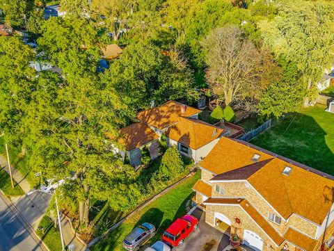 Tiny photo for 921 N Grace Street, Lombard, IL 60148 (MLS # 12548466)