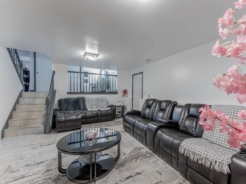 Tiny photo for 921 N Grace Street, Lombard, IL 60148 (MLS # 12548466)