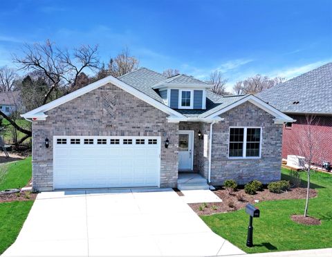 Photo of 101 Donmor Drive, Bloomingdale, IL 60108 (MLS # 12538895)