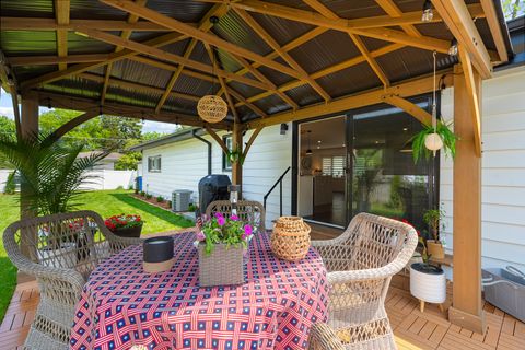 Tiny photo for 500 E Holly Avenue, Mount Prospect, IL 60056 (MLS # 12462876)