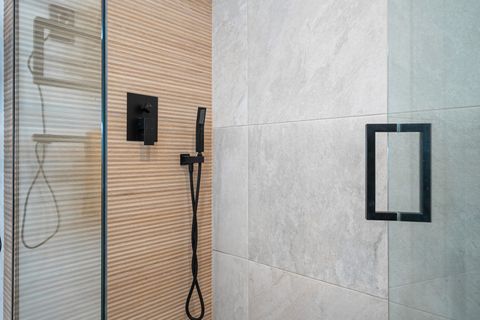 Tiny photo for 500 E Holly Avenue, Mount Prospect, IL 60056 (MLS # 12462876)