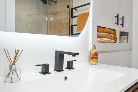 Tiny photo for 500 E Holly Avenue, Mount Prospect, IL 60056 (MLS # 12462876)