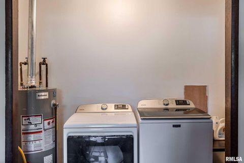 Tiny photo for 806 S JACKSON Street, West Frankfort, IL 62896 (MLS # QC4268970)