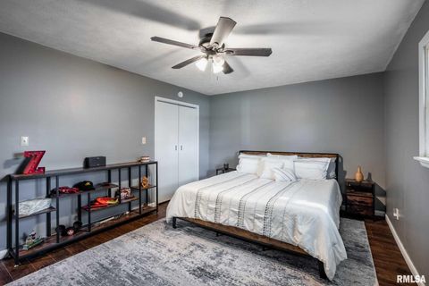 Tiny photo for 806 S JACKSON Street, West Frankfort, IL 62896 (MLS # QC4268970)