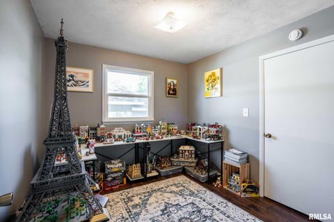 Tiny photo for 806 S JACKSON Street, West Frankfort, IL 62896 (MLS # QC4268970)