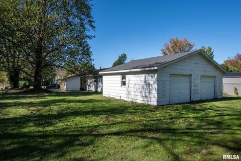 Tiny photo for 806 S JACKSON Street, West Frankfort, IL 62896 (MLS # QC4268970)