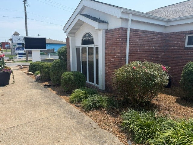201 W Broadway Boulevard