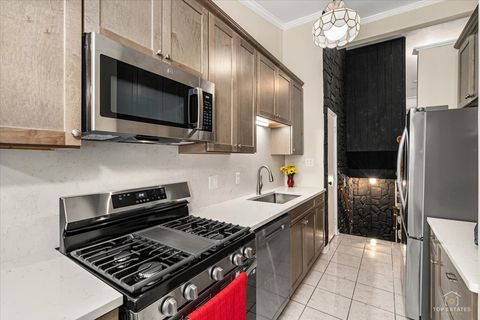 Tiny photo for 402 N Douglas Avenue #402, Villa Park, IL 60181 (MLS # 12672370)