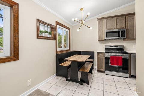Tiny photo for 402 N Douglas Avenue #402, Villa Park, IL 60181 (MLS # 12672370)