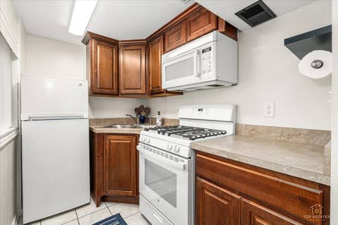 Tiny photo for 402 N Douglas Avenue #402, Villa Park, IL 60181 (MLS # 12672370)
