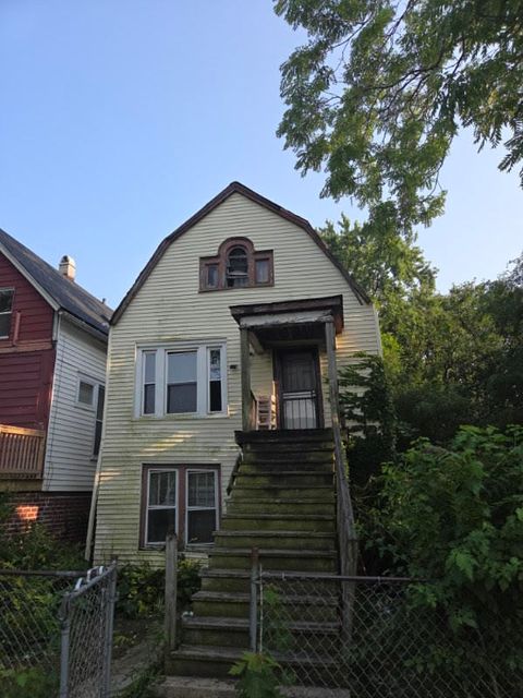 627 E 92ND Place Chicago IL 60619