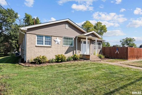 Tiny photo for 2720 KENNEDY Drive, East Moline, IL 61244 (MLS # QC4267362)