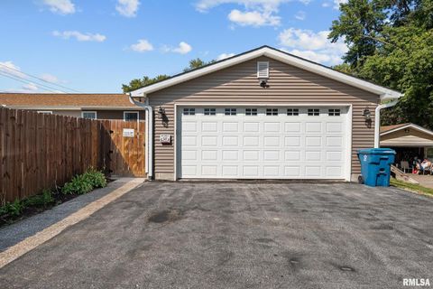 Tiny photo for 2720 KENNEDY Drive, East Moline, IL 61244 (MLS # QC4267362)