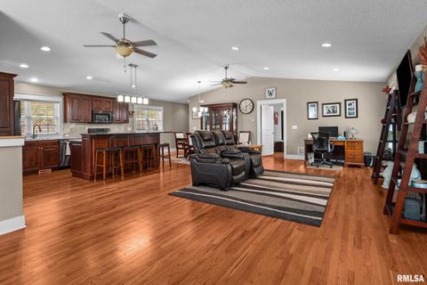 Tiny photo for 2720 KENNEDY Drive, East Moline, IL 61244 (MLS # QC4267362)