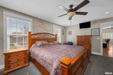 Tiny photo for 2720 KENNEDY Drive, East Moline, IL 61244 (MLS # QC4267362)