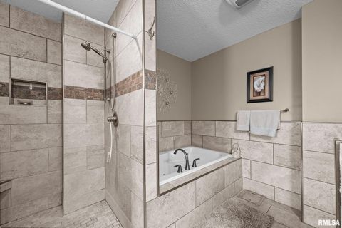 Tiny photo for 2720 KENNEDY Drive, East Moline, IL 61244 (MLS # QC4267362)