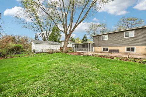 Tiny photo for 1407 N Highland Avenue, Arlington Heights, IL 60004 (MLS # 12612299)