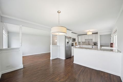 Tiny photo for 1407 N Highland Avenue, Arlington Heights, IL 60004 (MLS # 12612299)