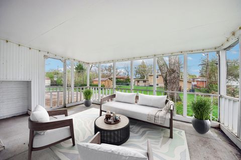 Tiny photo for 1407 N Highland Avenue, Arlington Heights, IL 60004 (MLS # 12612299)