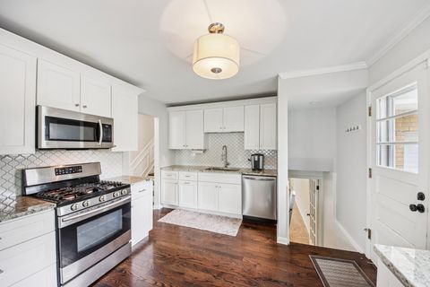 Tiny photo for 1407 N Highland Avenue, Arlington Heights, IL 60004 (MLS # 12612299)