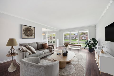 Tiny photo for 1407 N Highland Avenue, Arlington Heights, IL 60004 (MLS # 12612299)