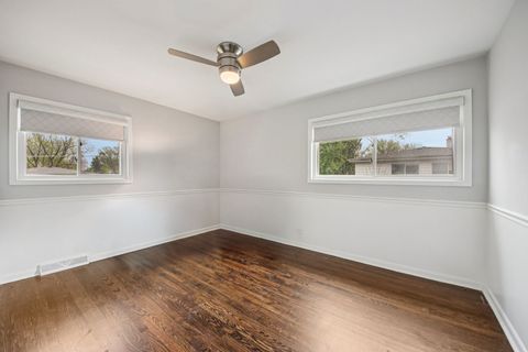 Tiny photo for 1407 N Highland Avenue, Arlington Heights, IL 60004 (MLS # 12612299)