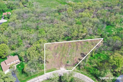 802 Apache Trail Lake Villa IL 60046