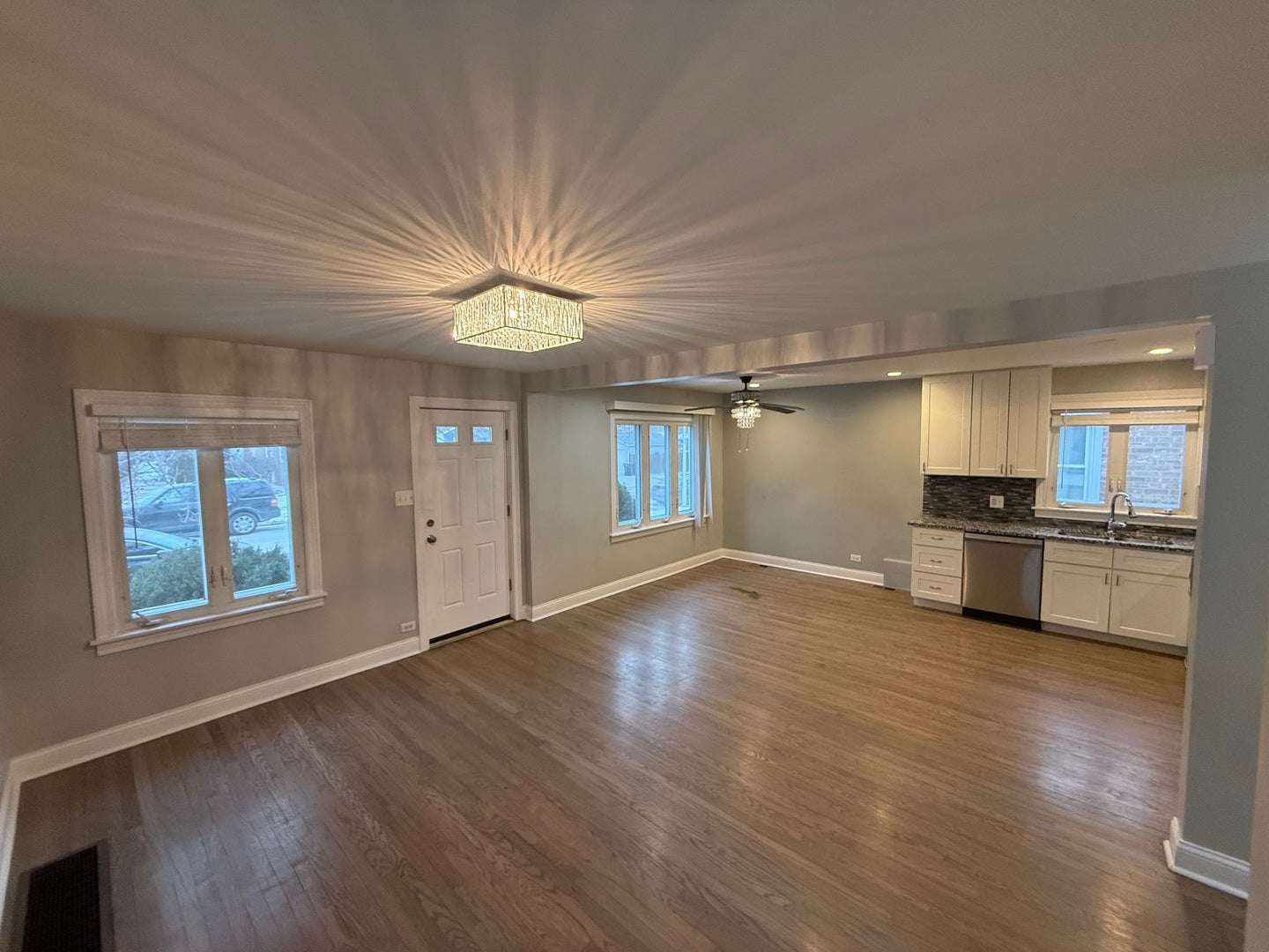 5423 W 63rd Place