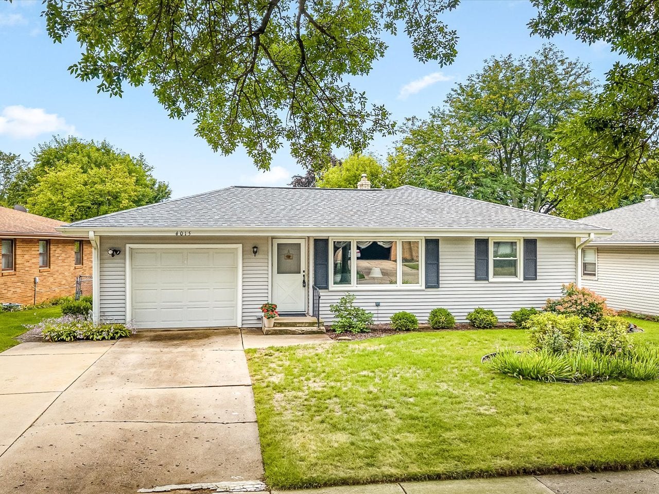 4015 Pleasant Valley Boulevard