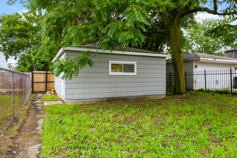 Tiny photo for 9214 S Woodlawn Avenue, Chicago, IL 60619 (MLS # 12492905)