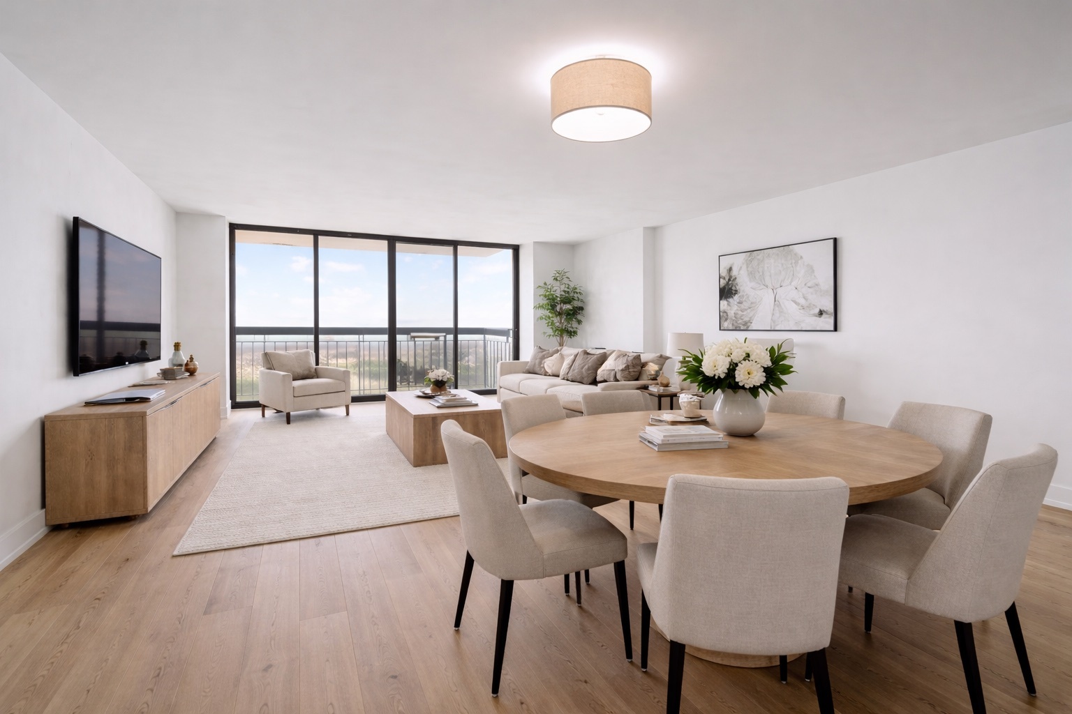 5201 S Cornell Avenue 12C