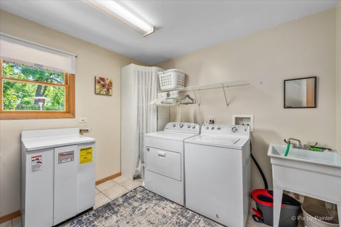 Tiny photo for 152 Jacquelyn Drive, Bensenville, IL 60106 (MLS # 12725198)