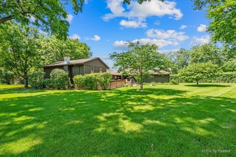 Tiny photo for 152 Jacquelyn Drive, Bensenville, IL 60106 (MLS # 12725198)