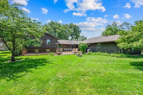 Tiny photo for 152 Jacquelyn Drive, Bensenville, IL 60106 (MLS # 12725198)