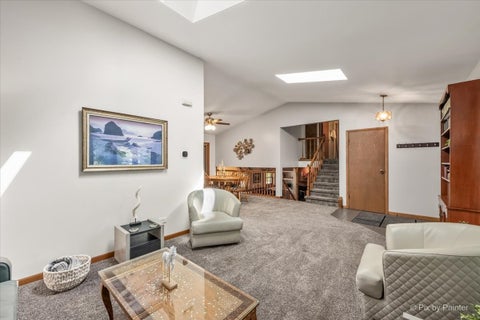 Tiny photo for 152 Jacquelyn Drive, Bensenville, IL 60106 (MLS # 12725198)