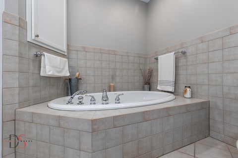 Tiny photo for 524/600 E Van Buren Street, Ottawa, IL 61350 (MLS # 12676533)