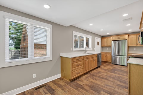 Tiny photo for 524/600 E Van Buren Street, Ottawa, IL 61350 (MLS # 12676533)