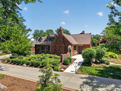 Tiny photo for 524/600 E Van Buren Street, Ottawa, IL 61350 (MLS # 12676533)