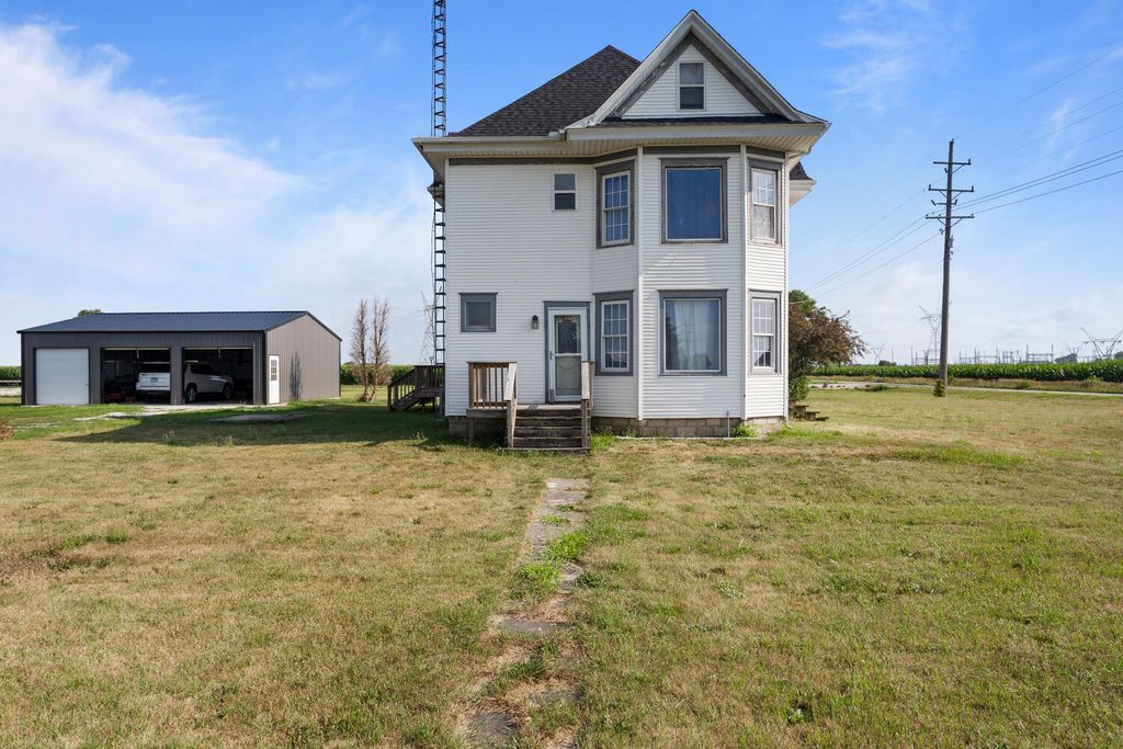 Photo for 14373 N 1700 East Road, Pontiac, IL 61764 (MLS # 12418216)