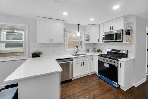 Tiny photo for 1707 E 93rd Street, Chicago, IL 60617 (MLS # 12509956)