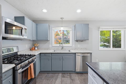 Tiny photo for 5019 34th Avenue A, Moline, IL 61265 (MLS # 12603335)