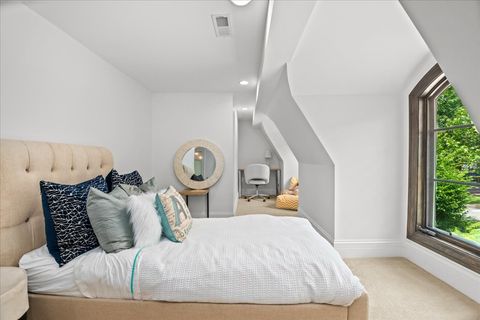 Tiny photo for 601 Linden Avenue, Wilmette, IL 60091 (MLS # 12487724)