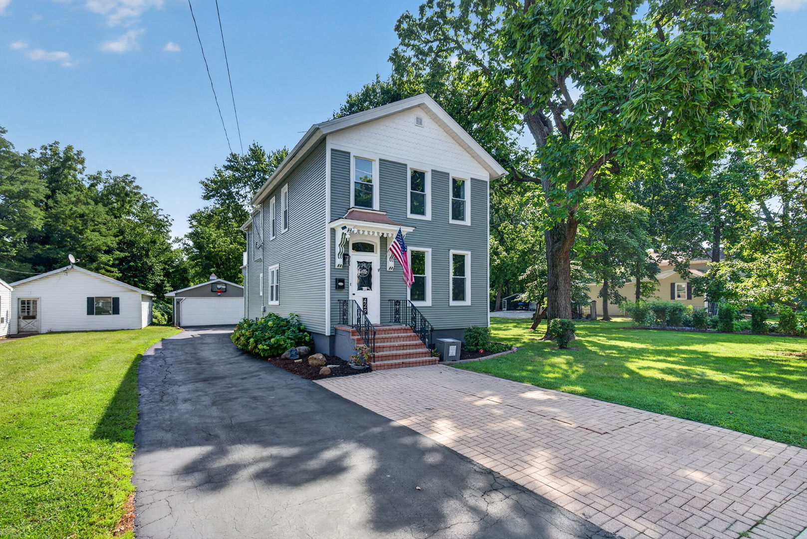 429 West Avenue